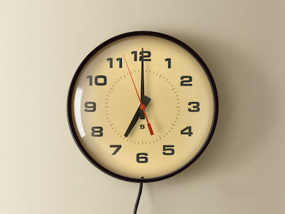 Realistic Vintage School Wall Clock